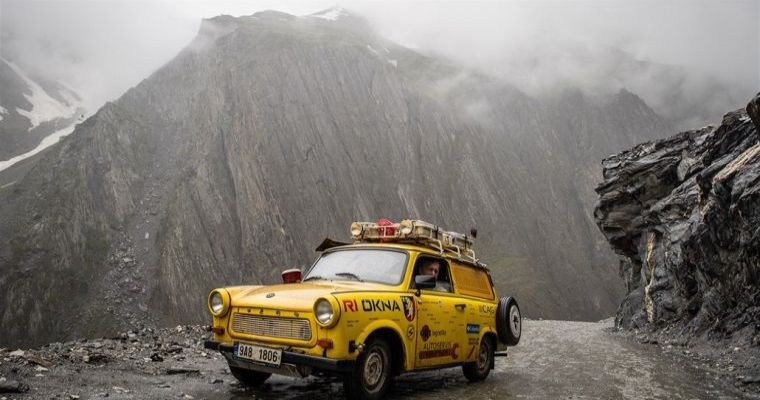 RI OKNA trabant